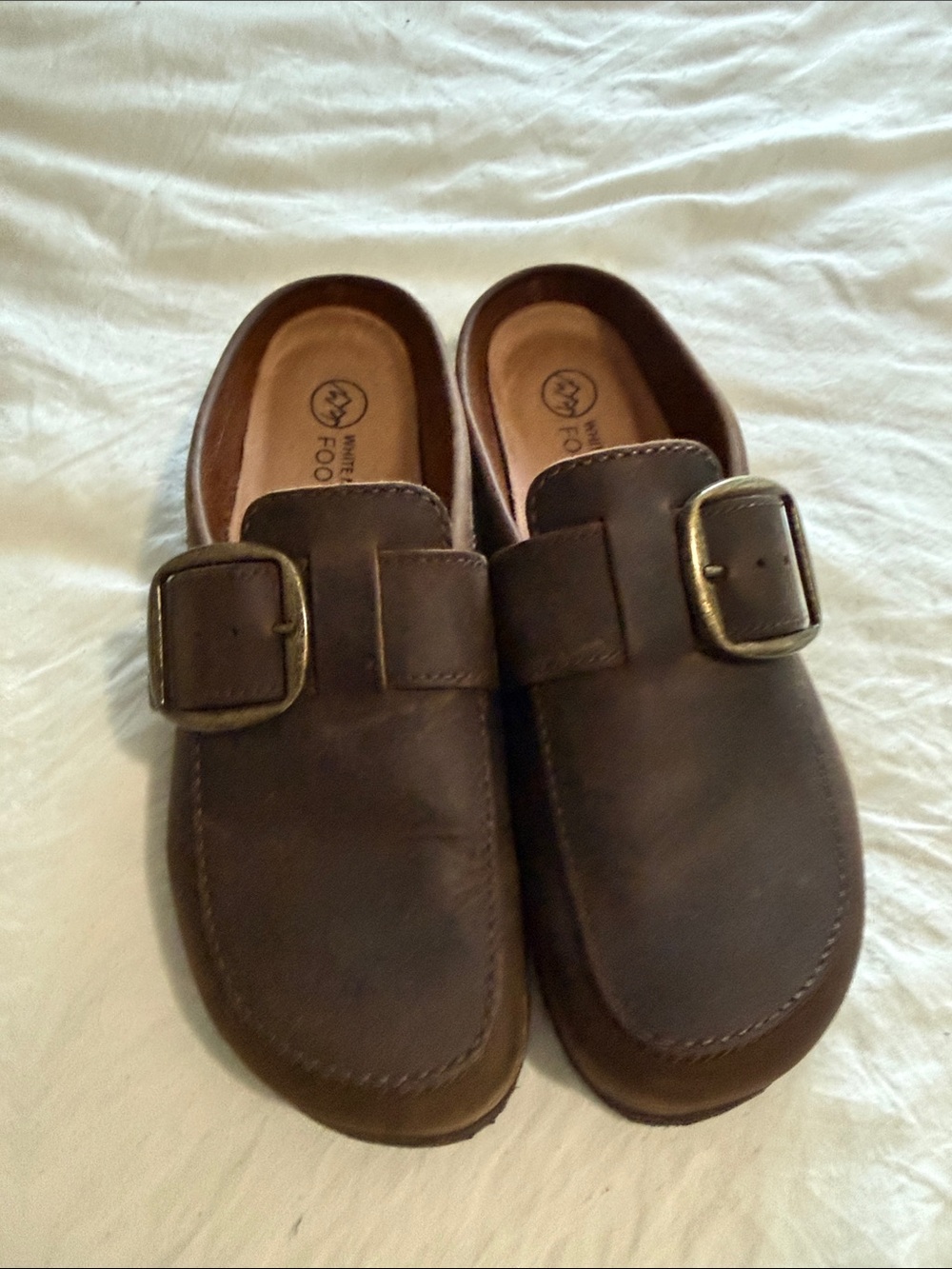 White Mountain Brown Leather Buckle Loafers